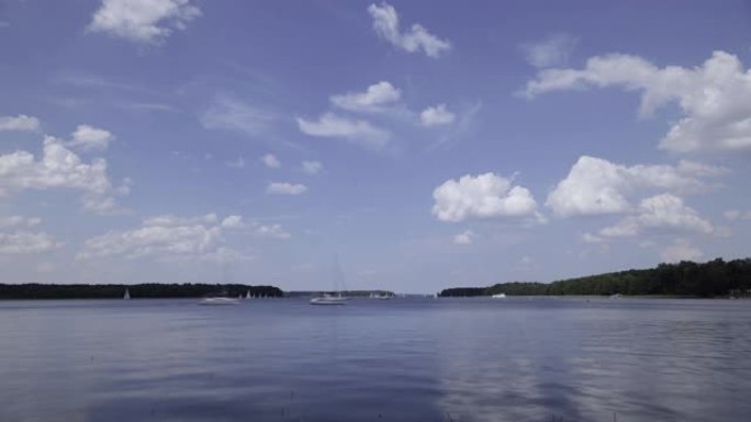 湖泊和船只景观 (延时)