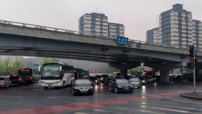 时间流逝，中关村大街四通桥交通流量 (中国硅谷)，雨景