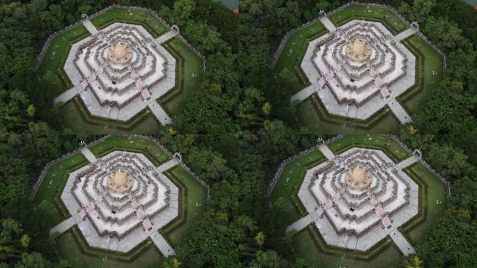 鸟瞰图“Chedi Maha Mongkol Bua”金塔在罗伊埃省，泰国;缩小