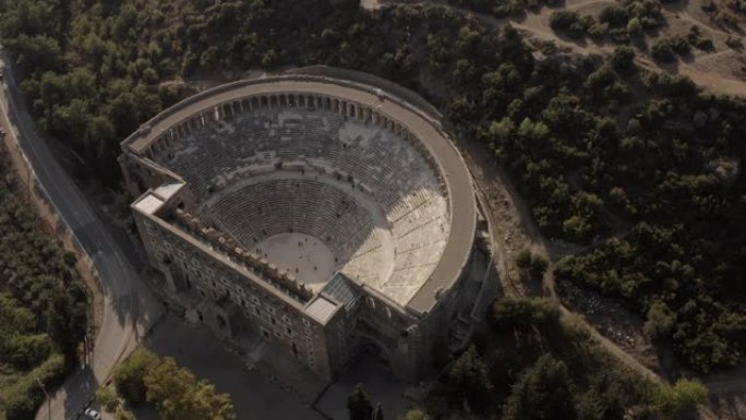 非常古老的建筑。Aspendos，希腊圆形剧场