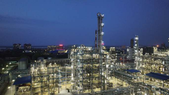 石油炼化石化工厂夜景航拍