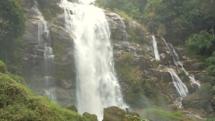 泰国Doi Inthanon国家公园的Washiratan瀑布
