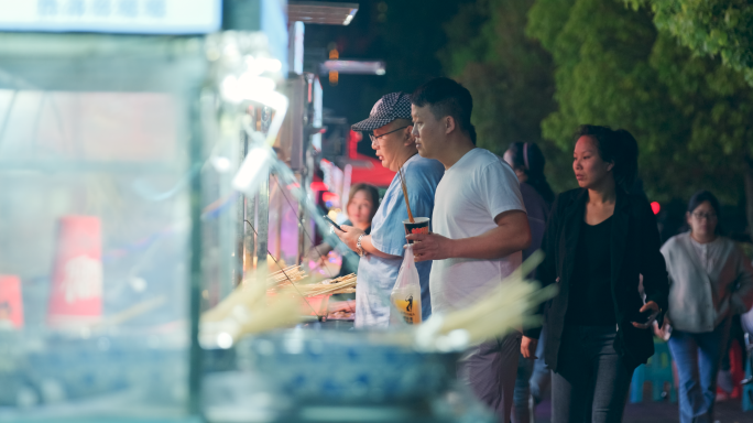 热闹的夜市各种美食4k