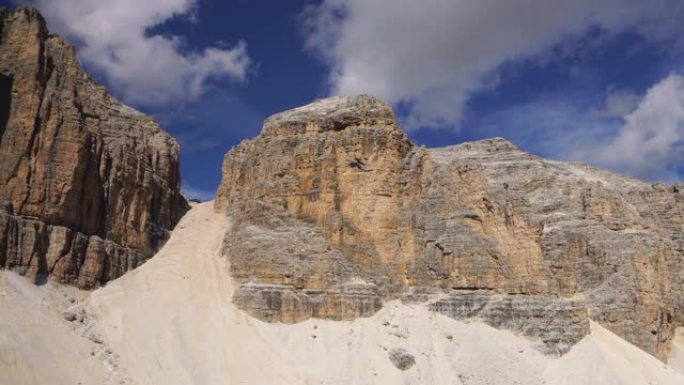 Piz Boe以上，SAS Pordoi alpine，白云岩，意大利Tirol alps