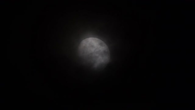 月亮月食乌云