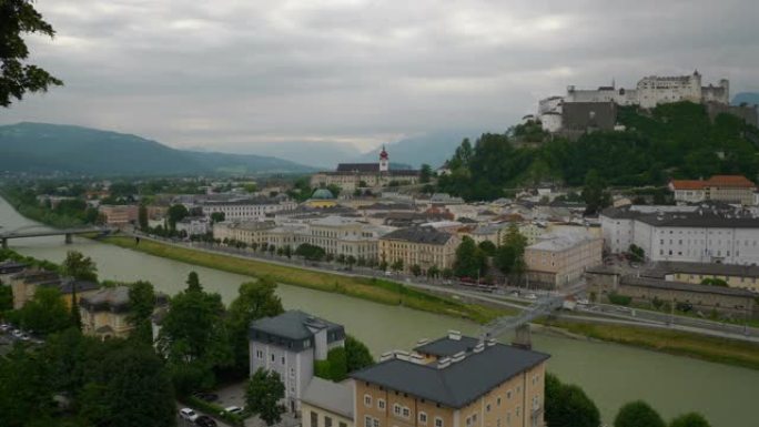 多云的一天萨尔茨堡中央城市景观河山景点全景4k奥地利