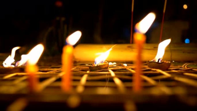 泰国文化之夜蜡烛上的火焰