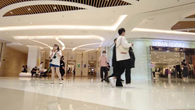 商场逛街购物的人们延时摄影