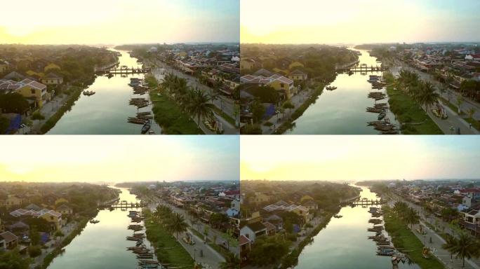黎明前的两个河岸的老城Hoian