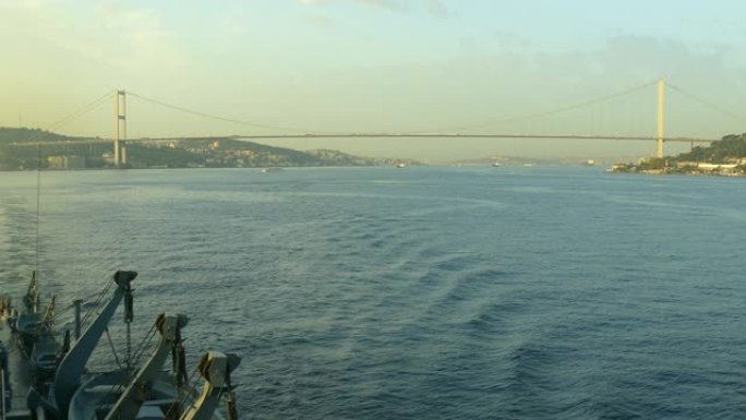 博斯普鲁斯海峡-从船上看
