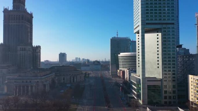 新型冠状病毒肺炎封锁期间华沙全景的鸟瞰图
