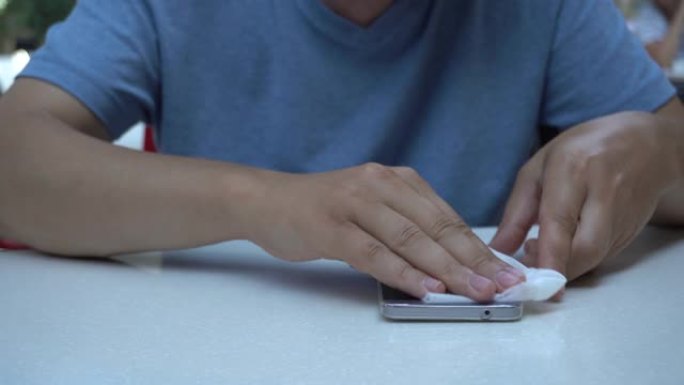 清洁和消毒手机表面以防止新型冠状病毒肺炎冠状病毒