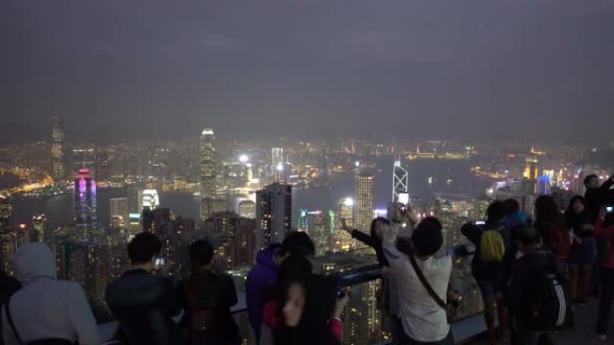 香港太平山，观景台俯瞰全城。