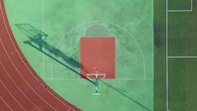 无人机鸟瞰图篮球场半场篮球架箍