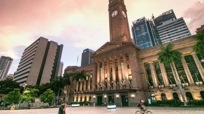 澳大利亚布里斯班市政厅大楼的时间流逝。