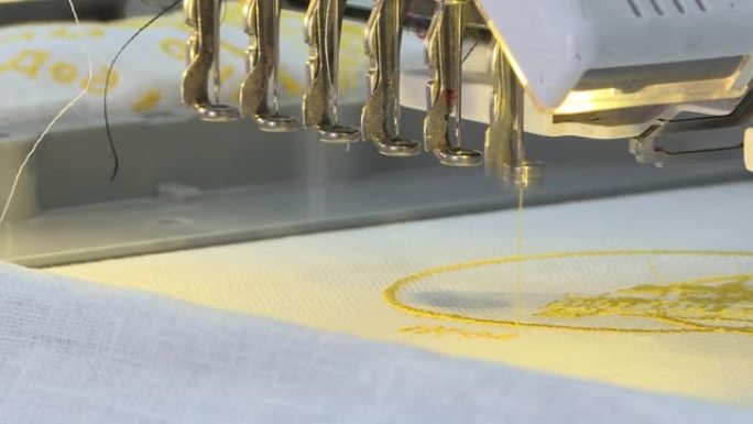 自动缝纫机。现代纺织工业 ..