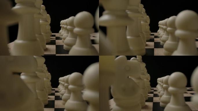 白色棋子在开始位置准备游戏