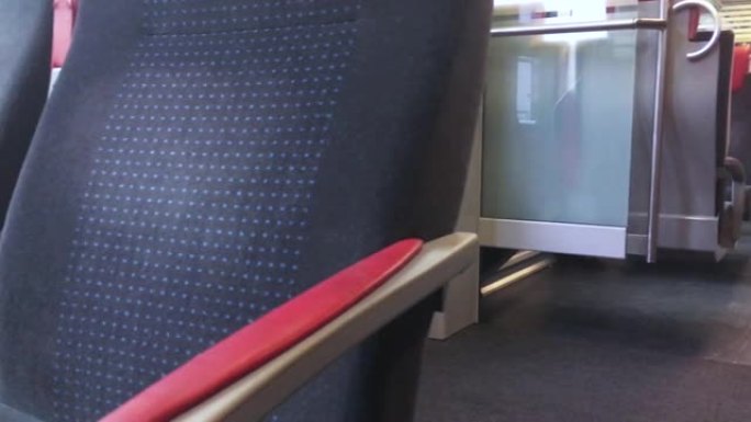 头等舱火车货车凳子椅子座位