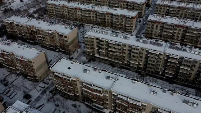 下雪后俯瞰住宅区冬日家园雪花世界雪域家园