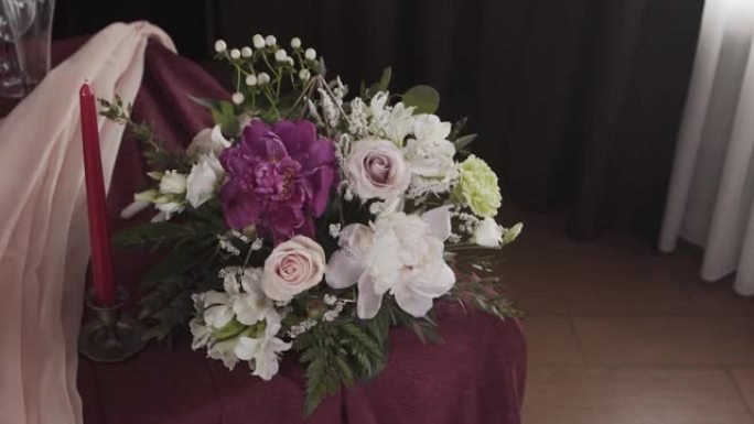 婚礼鲜花花束。节日鲜花花束。婚礼新娘花束。婚礼花艺。特写