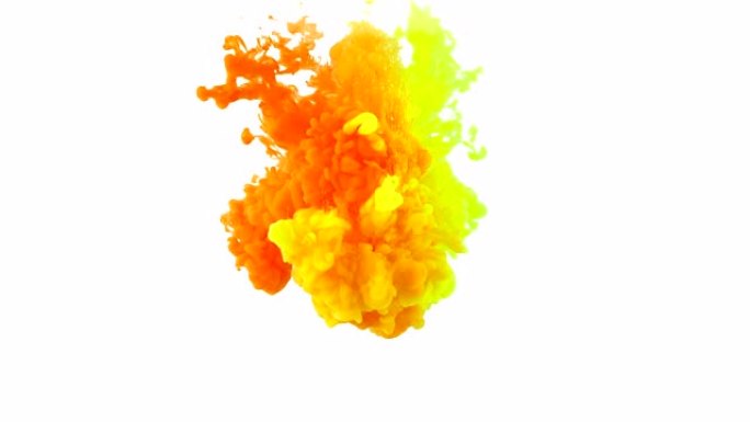 红色和黄色墨水流在中心相连。白色背景上丙烯酸油墨的彩色抽象组成。水中墨水