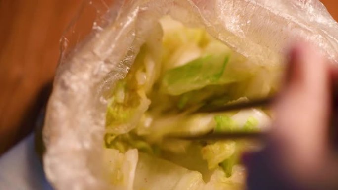 煮白菜泡菜腌制白菜特写视频素材
