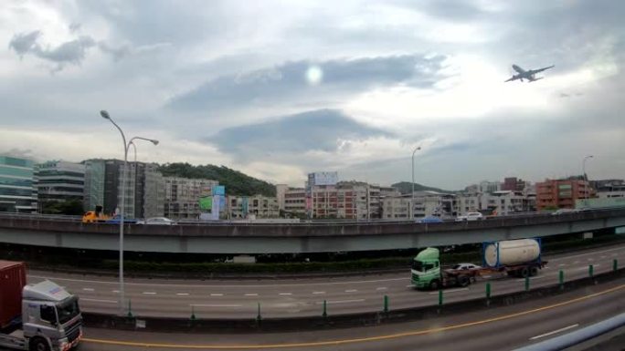 从公共汽车上看首尔城市的场景，旅行的概念，首尔的交通