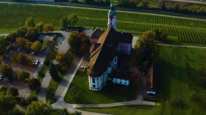德国比尔瑙修道院的鸟瞰图。