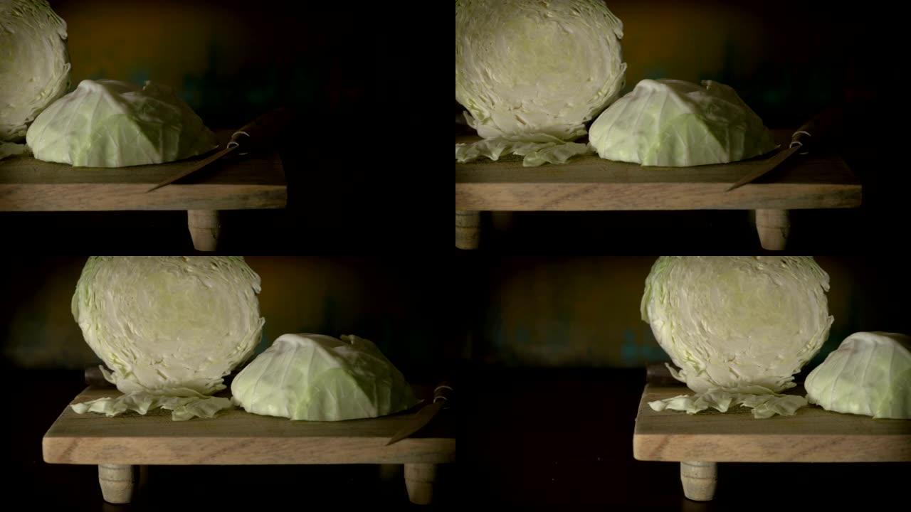 多莉拍摄的绿色白菜像文艺复兴时期的静物画一样排列