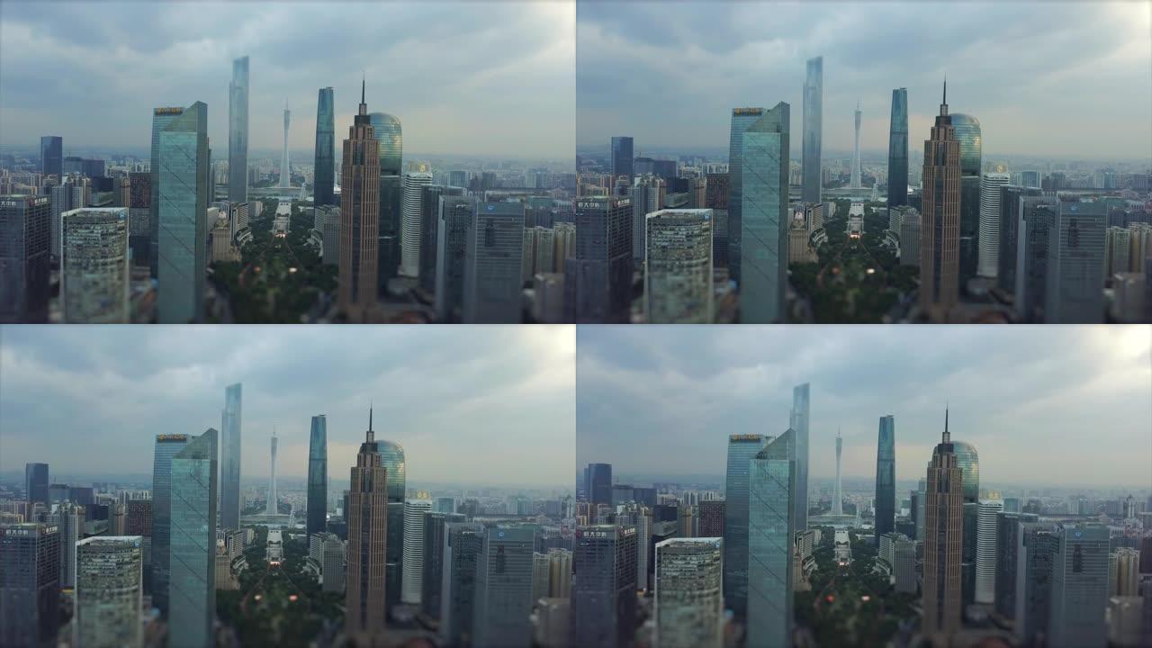 白天风暴天空广州市中心广场空中全景倾斜-移动4k中国
