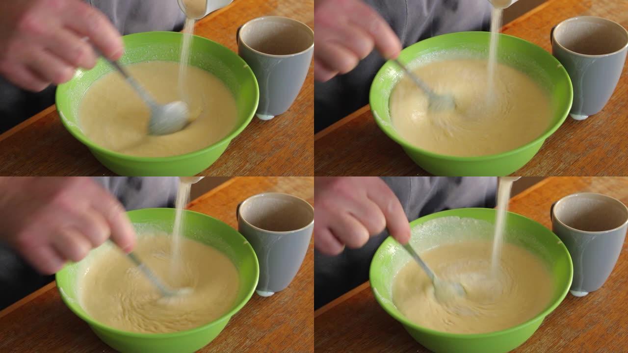 在蛋块中添加粗面粉