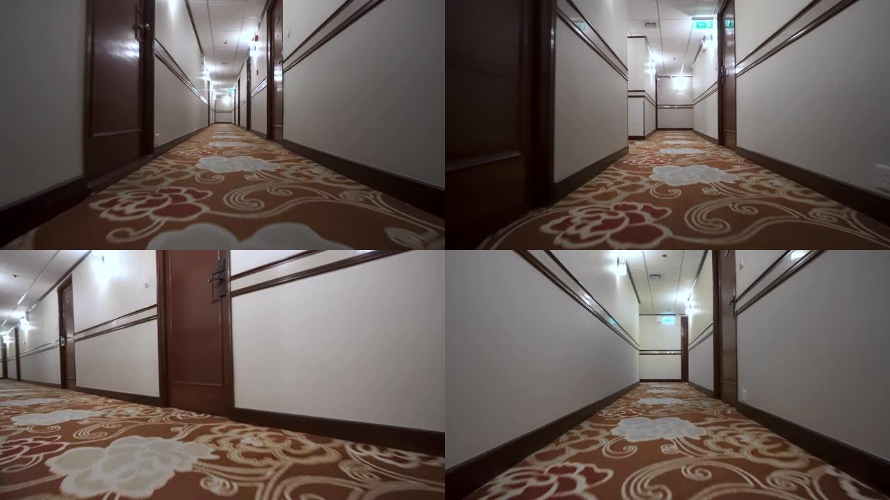 一个神秘的老式酒店POV里长长的空荡荡的走廊