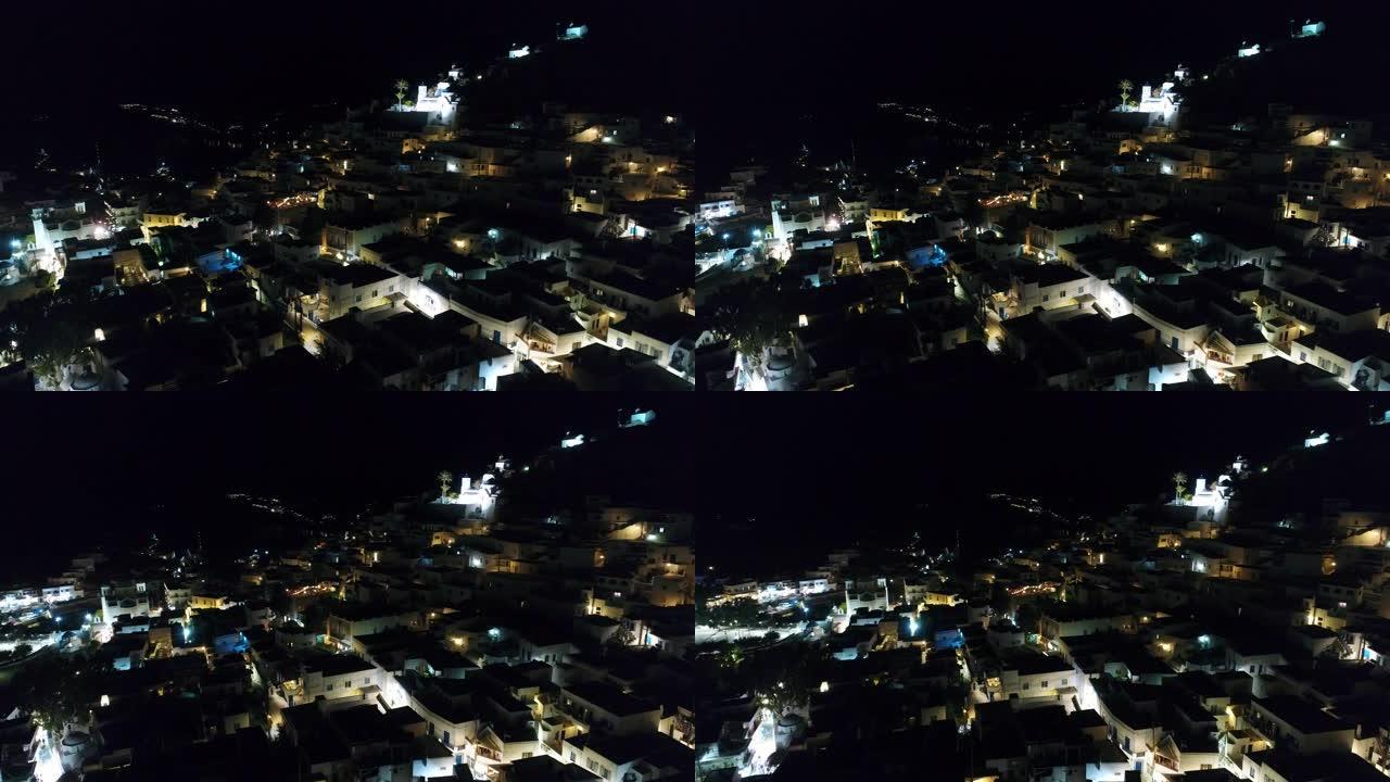 晚上看到的Ios岛上的Chora村
