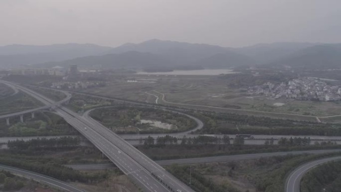 高速公路，DJI 4 D-log模式