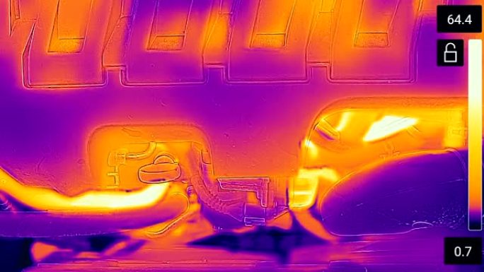 汽车发动机外红外热成像