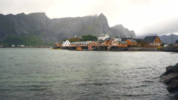 罗弗滕群岛渔村的风景