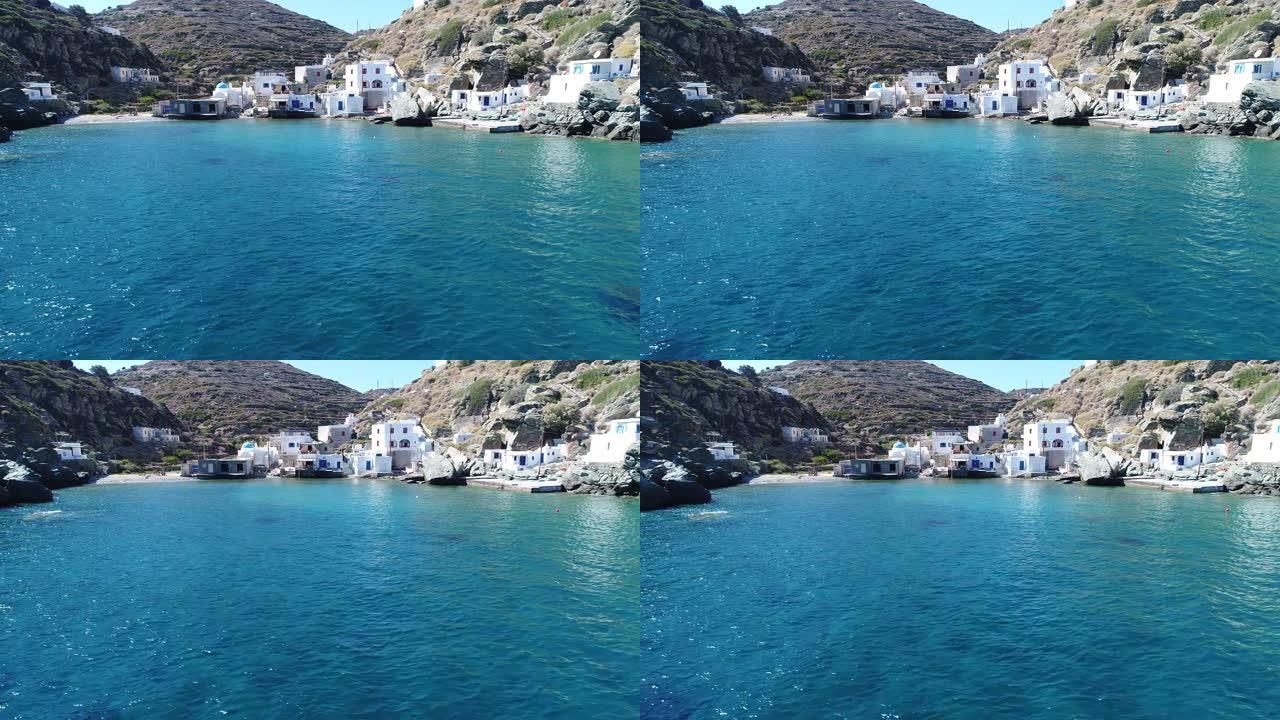 希腊基克拉泽斯 (cyclades) 的Sifnos岛上的castro Sifnou附近的Seral