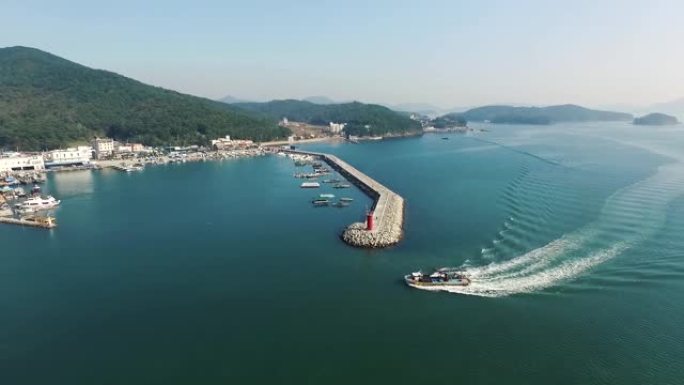 亚洲韩国庆南昌原马山广安港鸟瞰图。