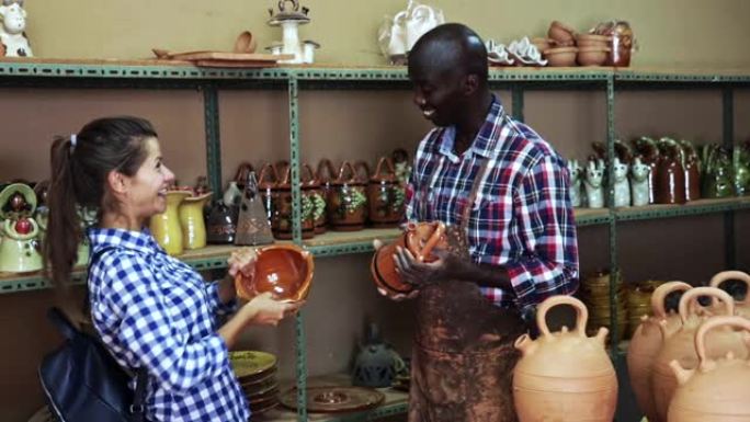 卖家提供女性传统手工陶器