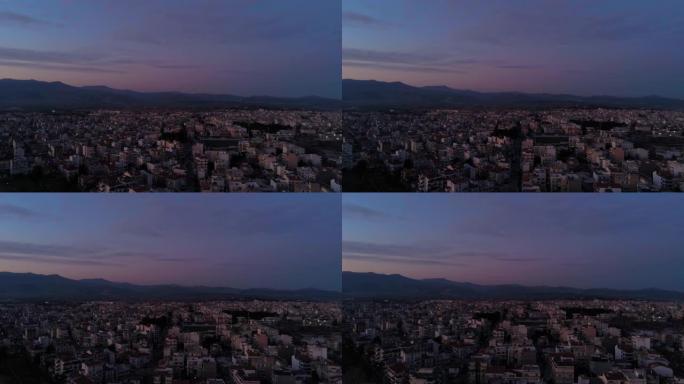 日落时分，希腊首都色雷斯市科莫蒂尼的鸟瞰图
