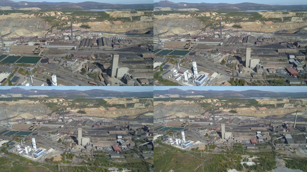 一个巨大的钢铁厂综合体的鸟瞰图