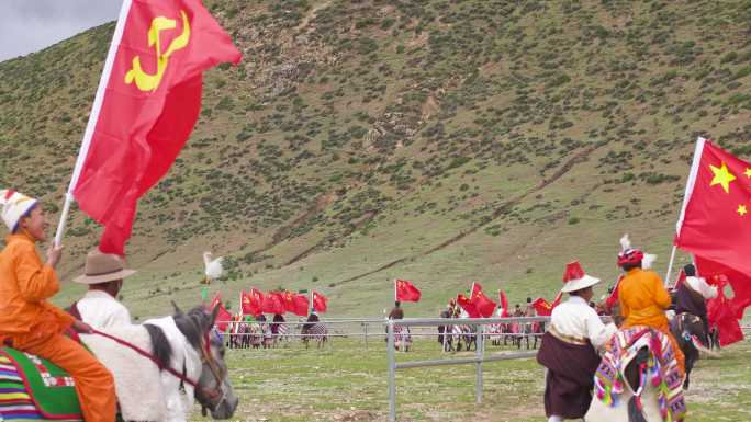 户外 藏族 骑马 赛马 赛事 骏马比赛