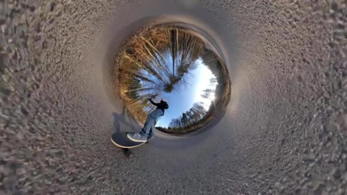 男子骑滑板在柏油路上森林VR隧道视图