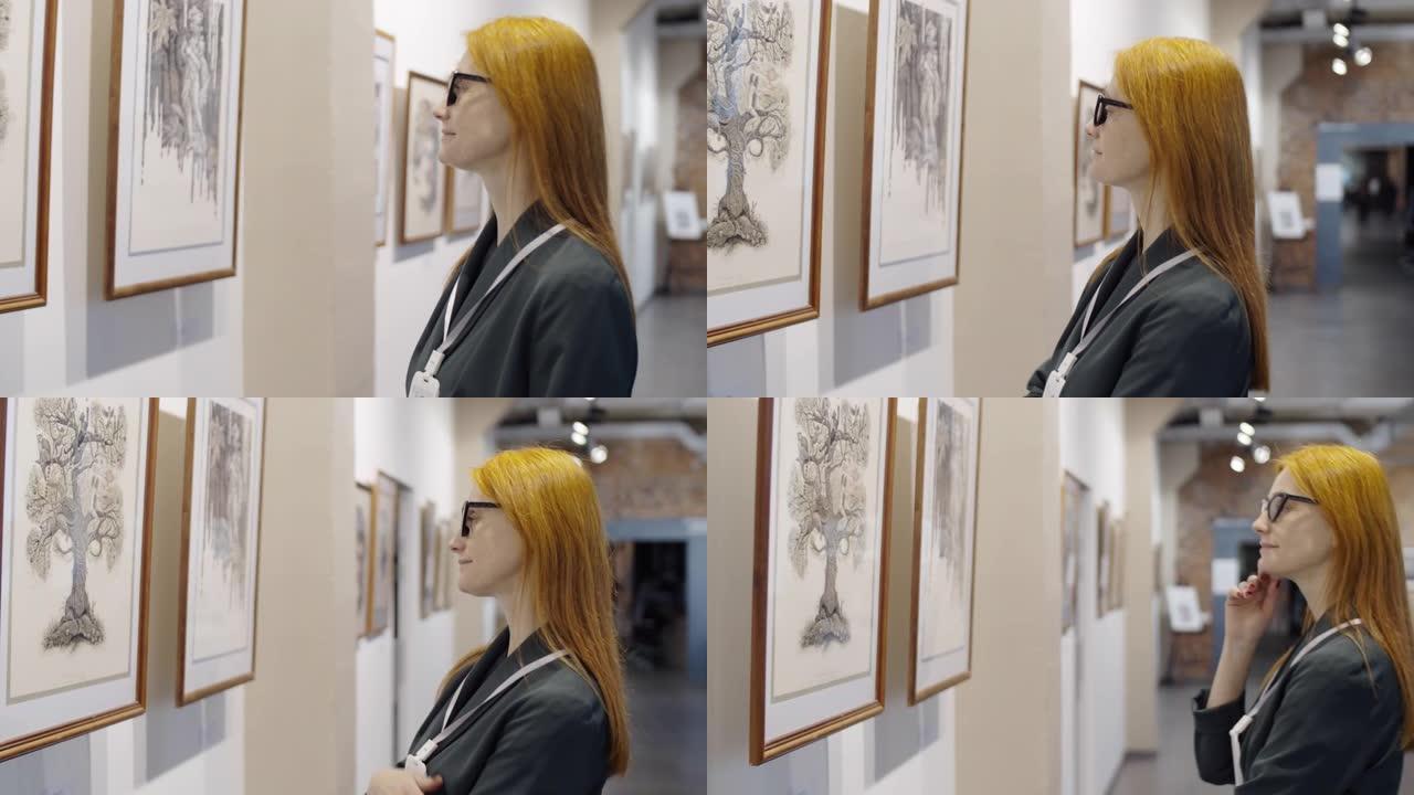 红发女人在博物馆享受当代艺术品