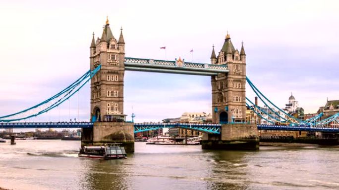 英国伦敦塔桥繁华塔桥车流英伦风哥特式建筑
