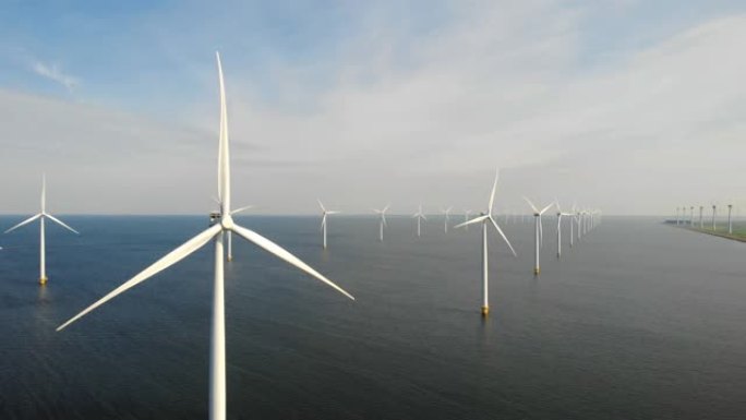 从鸟瞰图看风力涡轮机，在windpark westermejk的无人机视图IJsselmeer湖的风