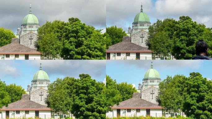 爱尔兰戈尔韦市戈尔韦大教堂的时间流逝。从戈尔韦市的科尔布河对面开枪