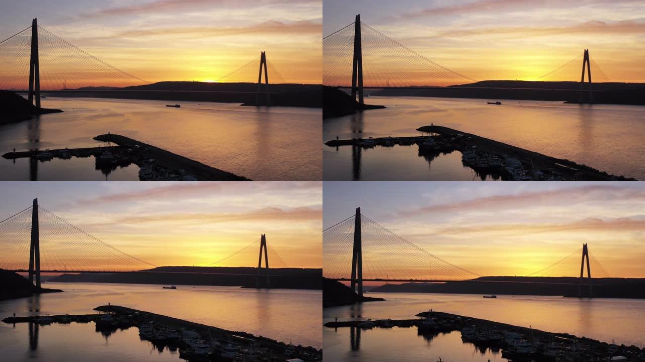 伊斯坦布尔博斯普鲁斯海峡的鸟瞰图，yavuz sultan selim bridge在日落时