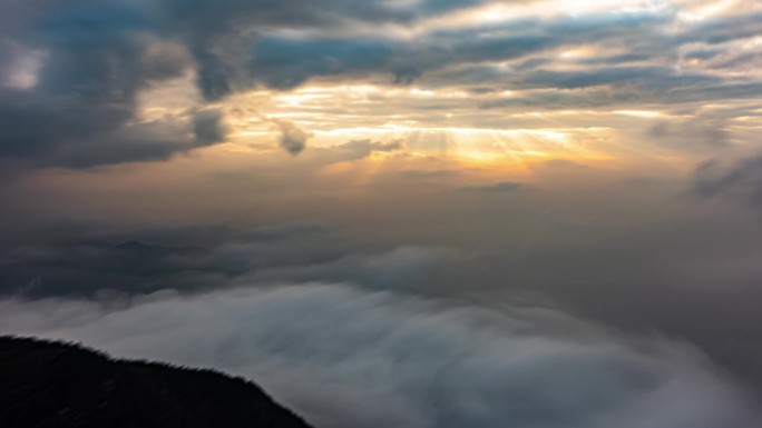 金华北山云海丁达尔