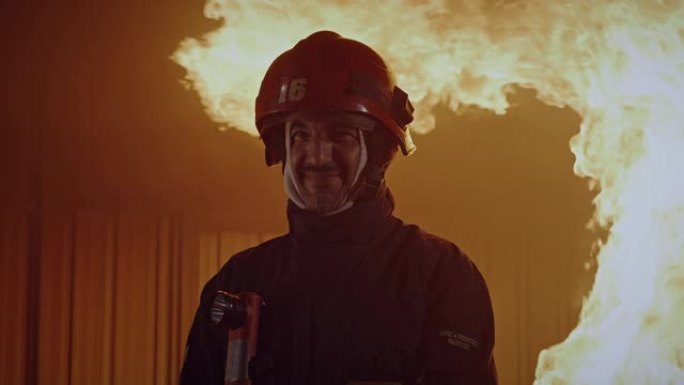 我不怕火，我是消防员。